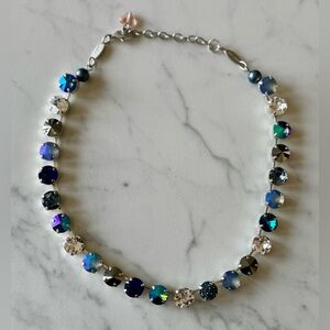 Contemplative Sabika Manhattan Choker